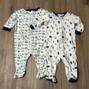 Gerber Baby Boy Sleepers - Bears/Forest & Dogs/Balls - 0 To 3 Months (2 pc)